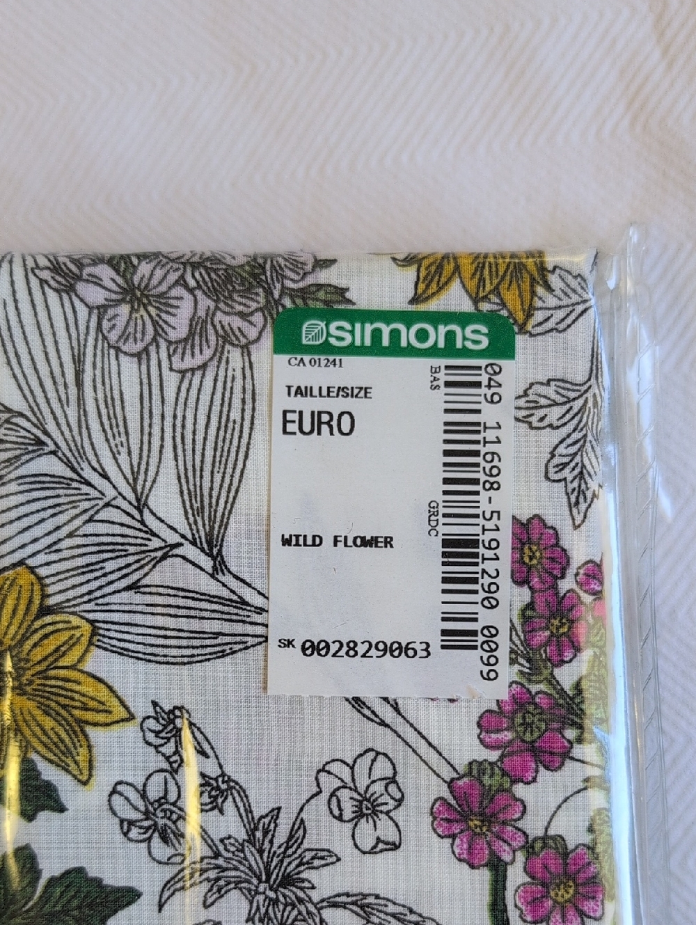 BNWT simons 3-pack wildflower floral square euro pillowcase lot 200 poly cotton - Picture 3 of 5